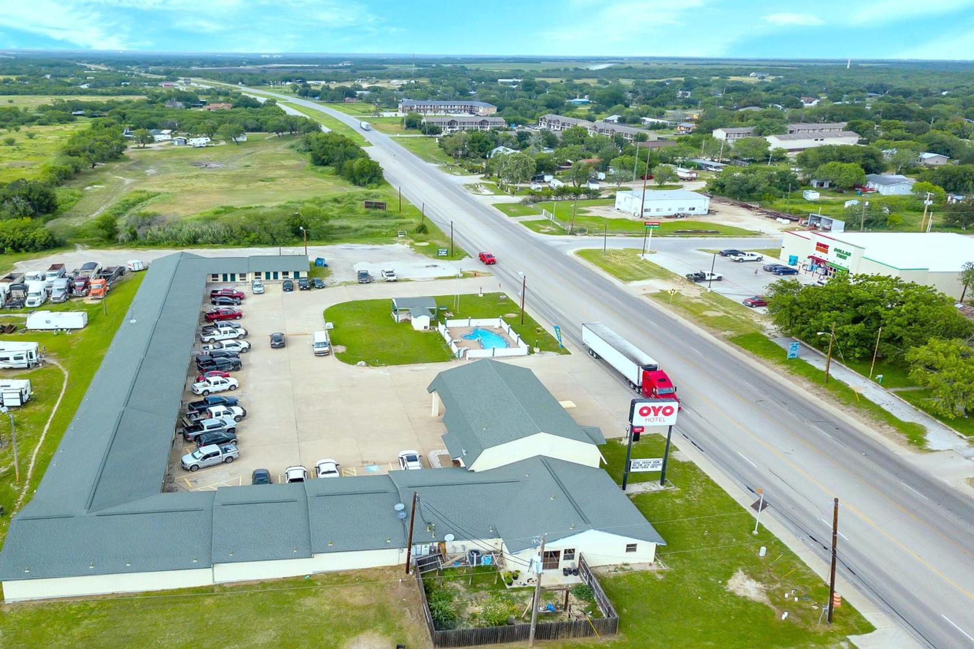 Three Rivers Executive Inn & Suites By Oyo Extérieur photo