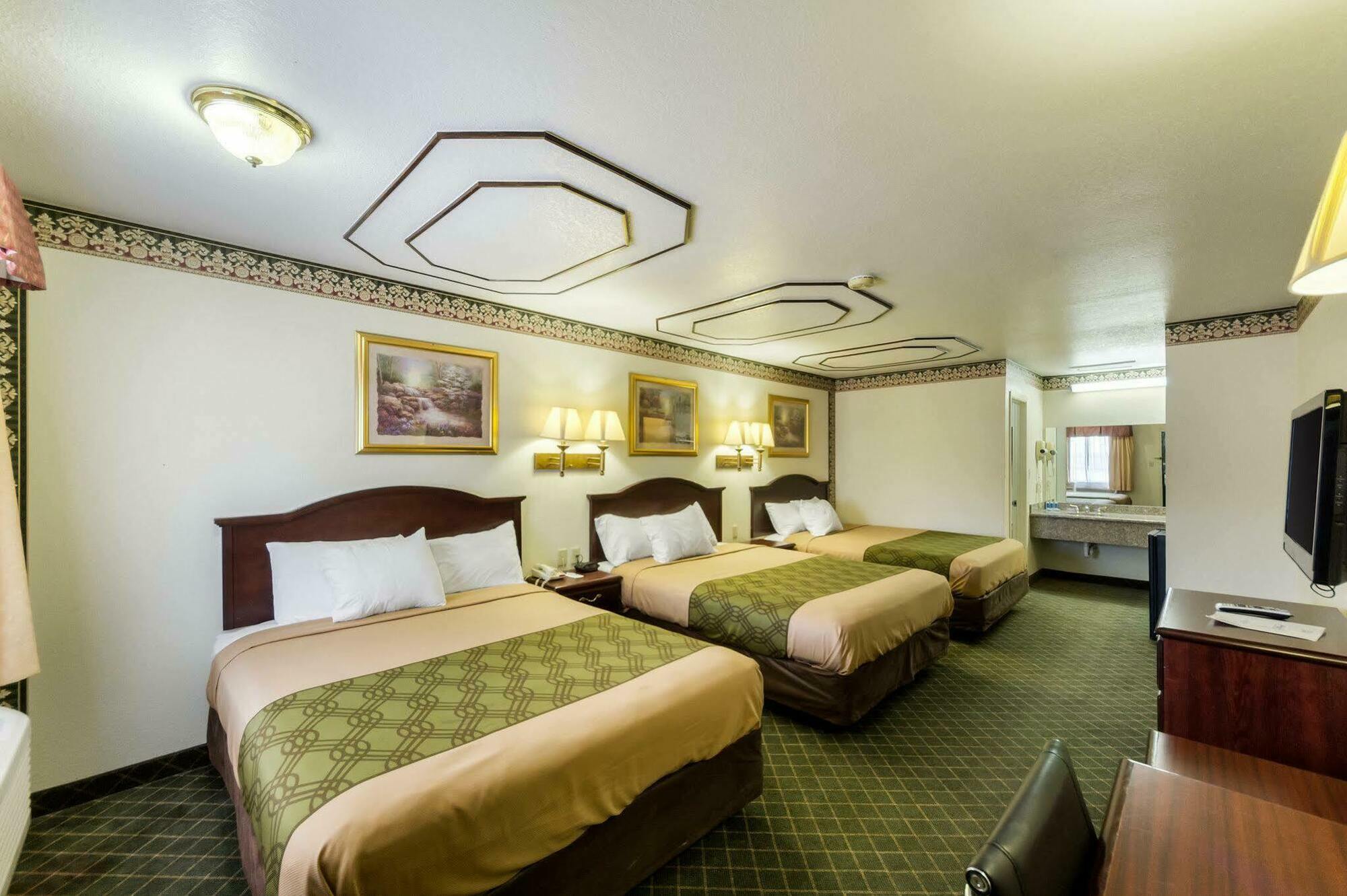 Three Rivers Executive Inn & Suites By Oyo Extérieur photo