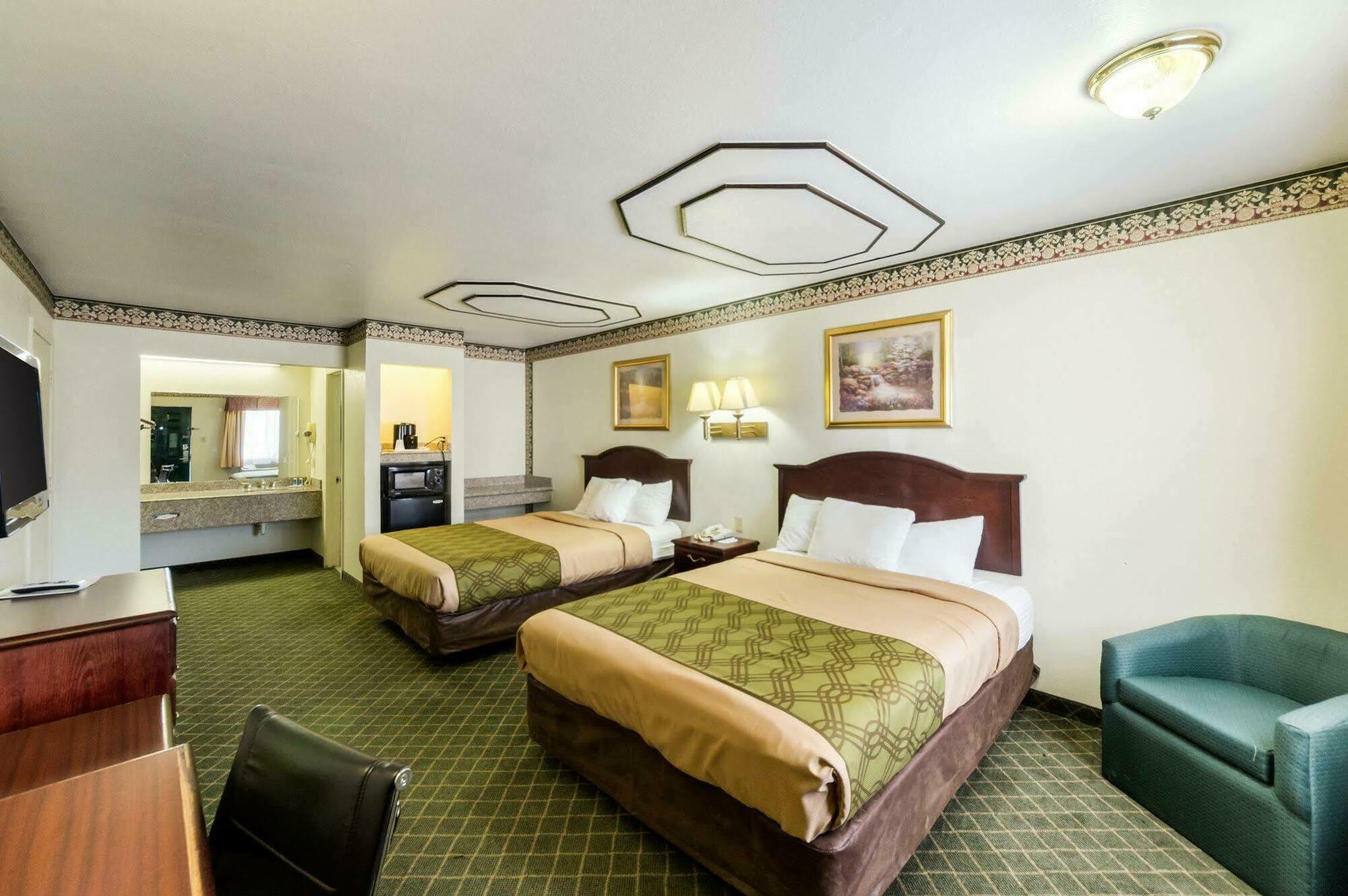 Three Rivers Executive Inn & Suites By Oyo Extérieur photo