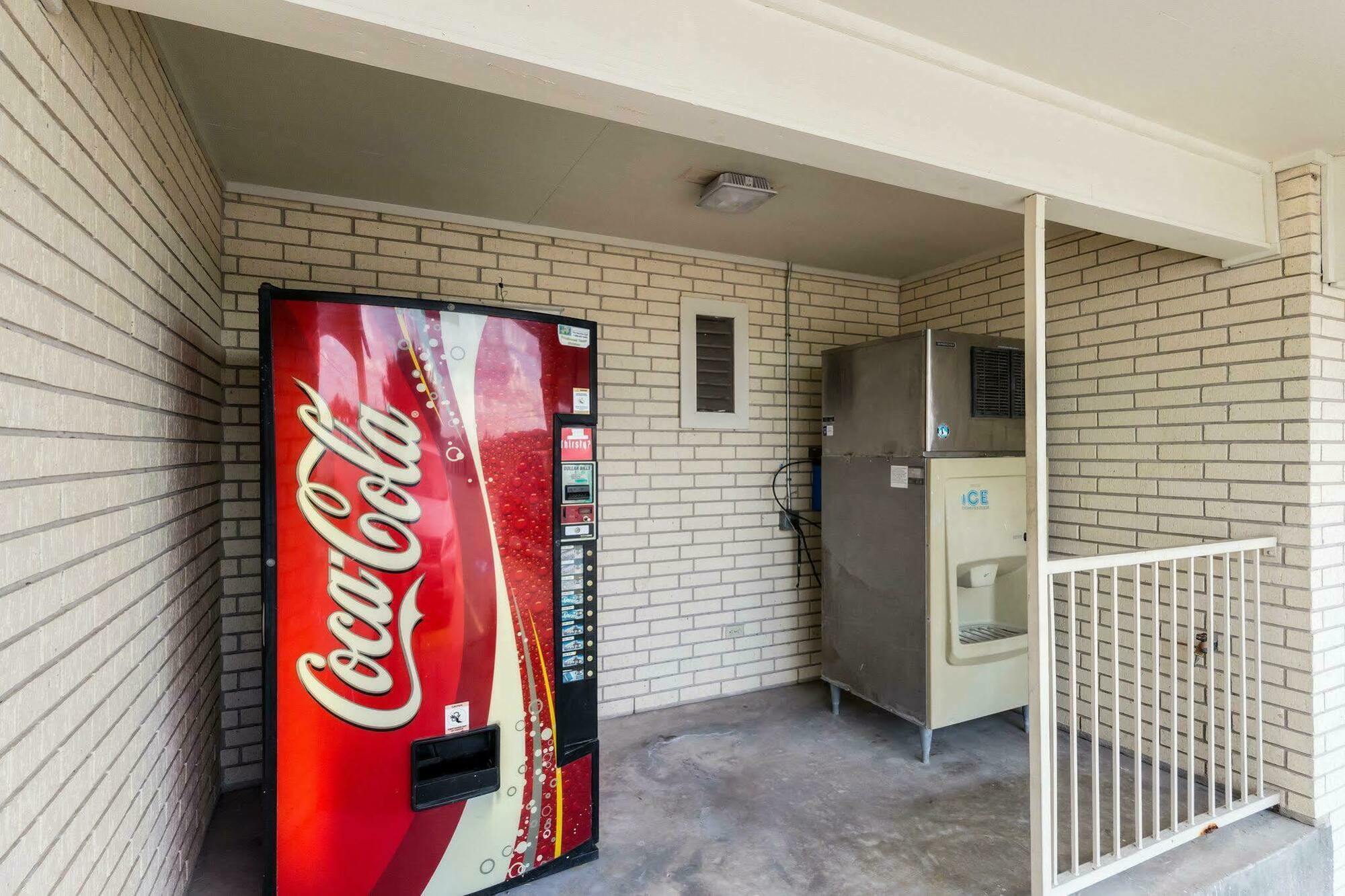 Three Rivers Executive Inn & Suites By Oyo Extérieur photo